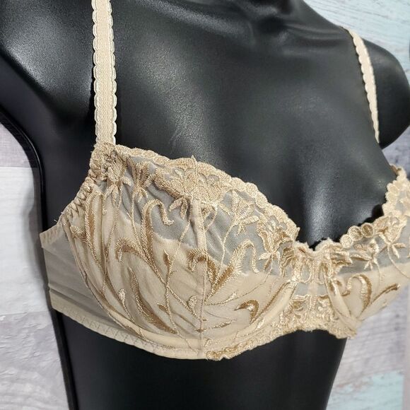 Victoria's Secret 34C Nude Floral Embroidered Underwire Sexy Bra 425 - Picture 4 of 7